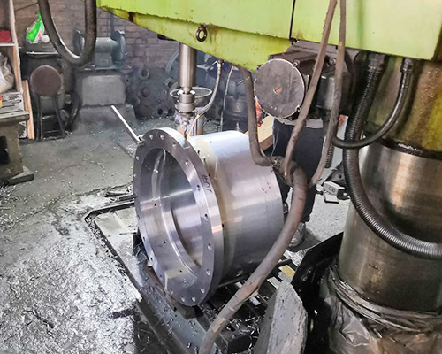 億欣源法蘭加工公司 解讀提高鍛件塑性和降低變形抗力的途徑有什么？